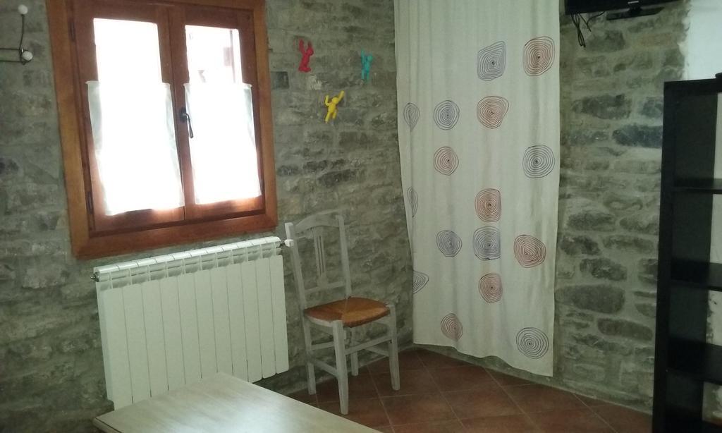 Yosa de Sobremonte Casa Rural Basajarau الغرفة الصورة